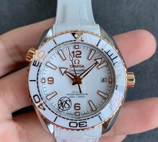 Omega Seamaster 215.23.40.20.04.001 Planet Ocean 600M VS Factory 1:1 Best Edition Replica Watch White Strap